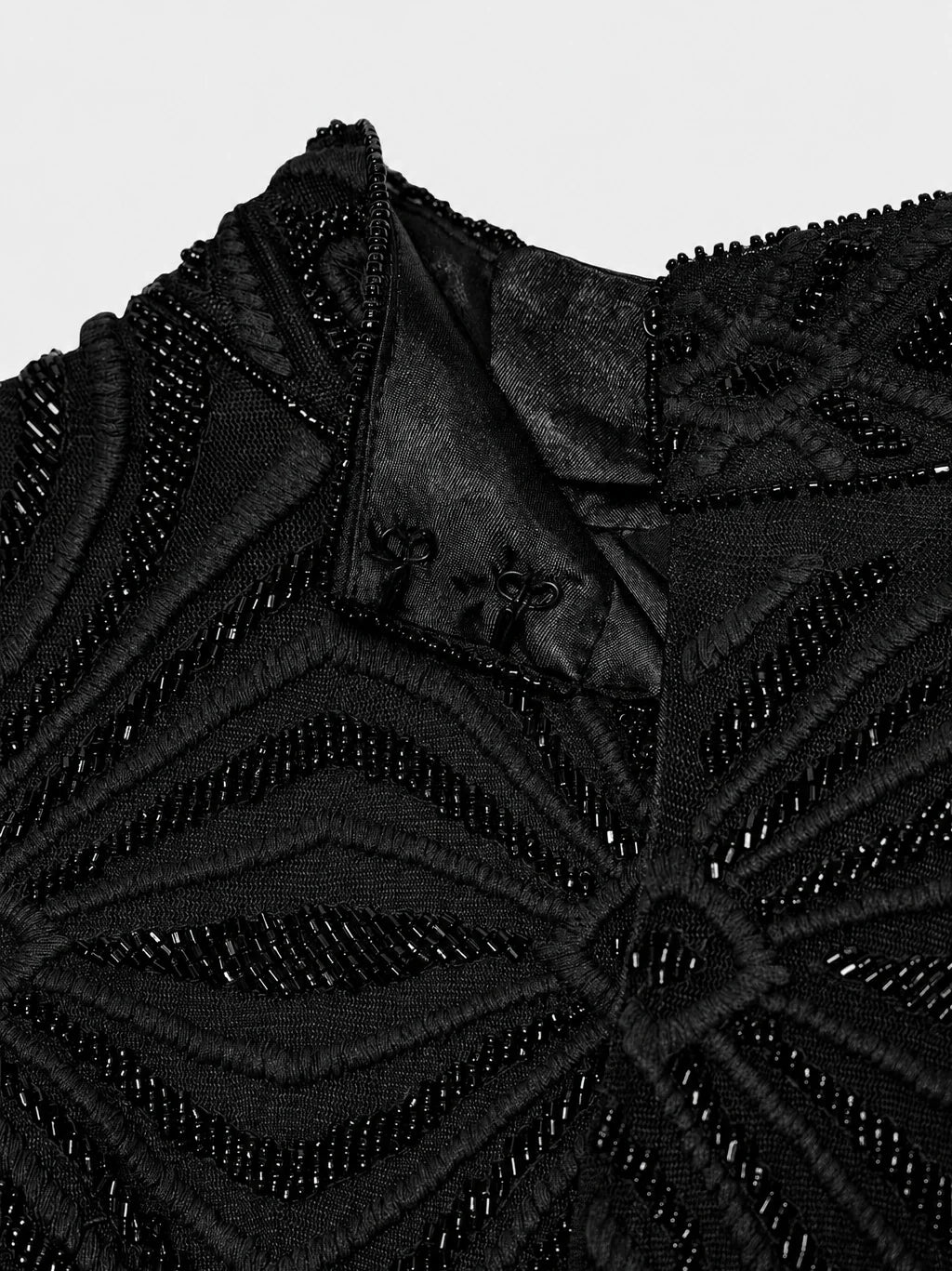 GREAT DRESS: Tassel Cape Shawl